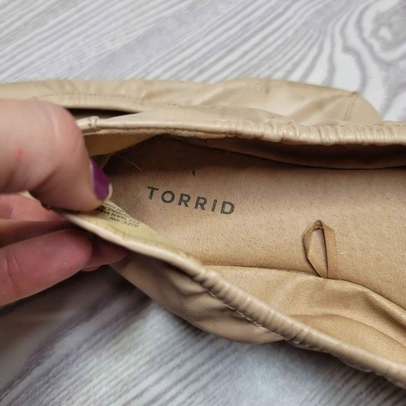 Torrid Tan Flats size 9 - Picture 4 of 6